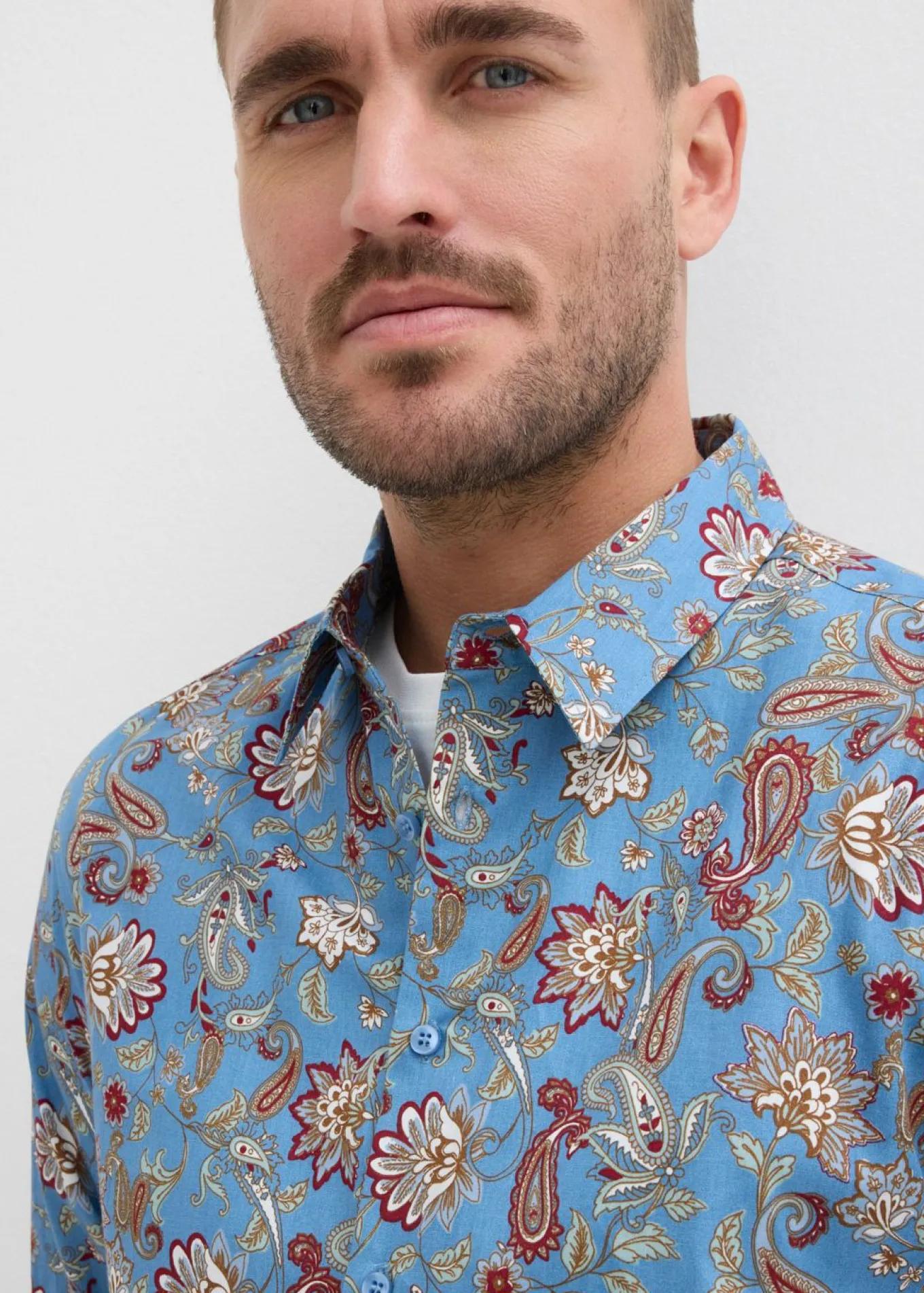 Camisa formal de algodón puro con corte slim