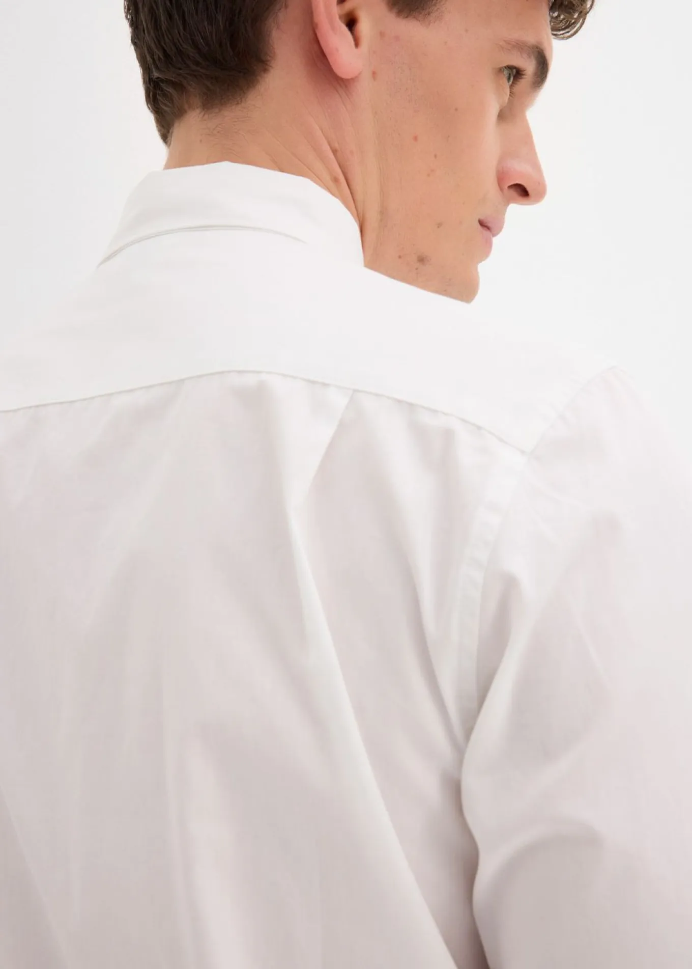 Camisa formal de algodón puro con corte regular