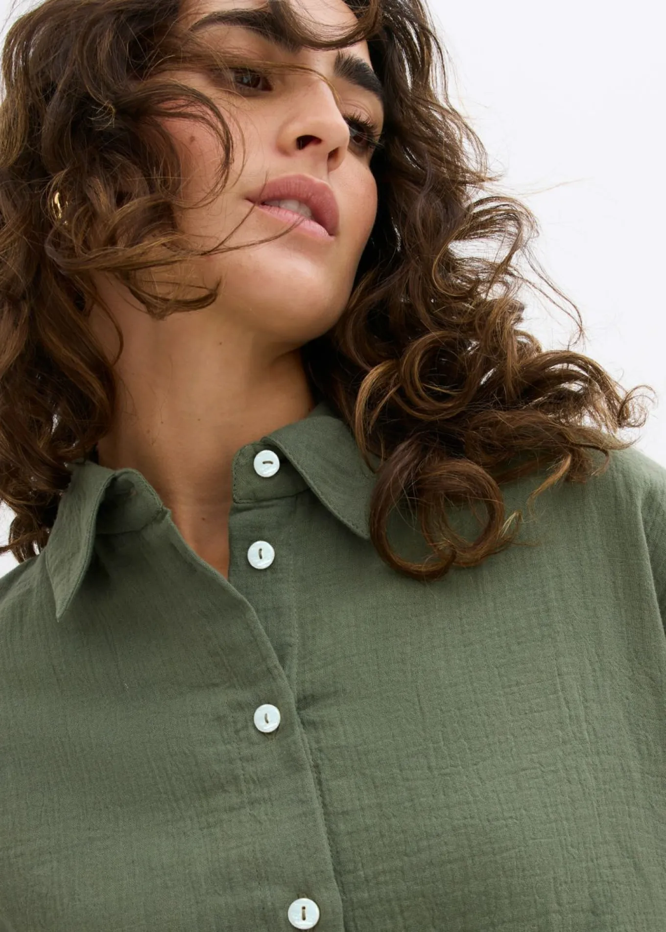 Camisa holgada de muselina ligera