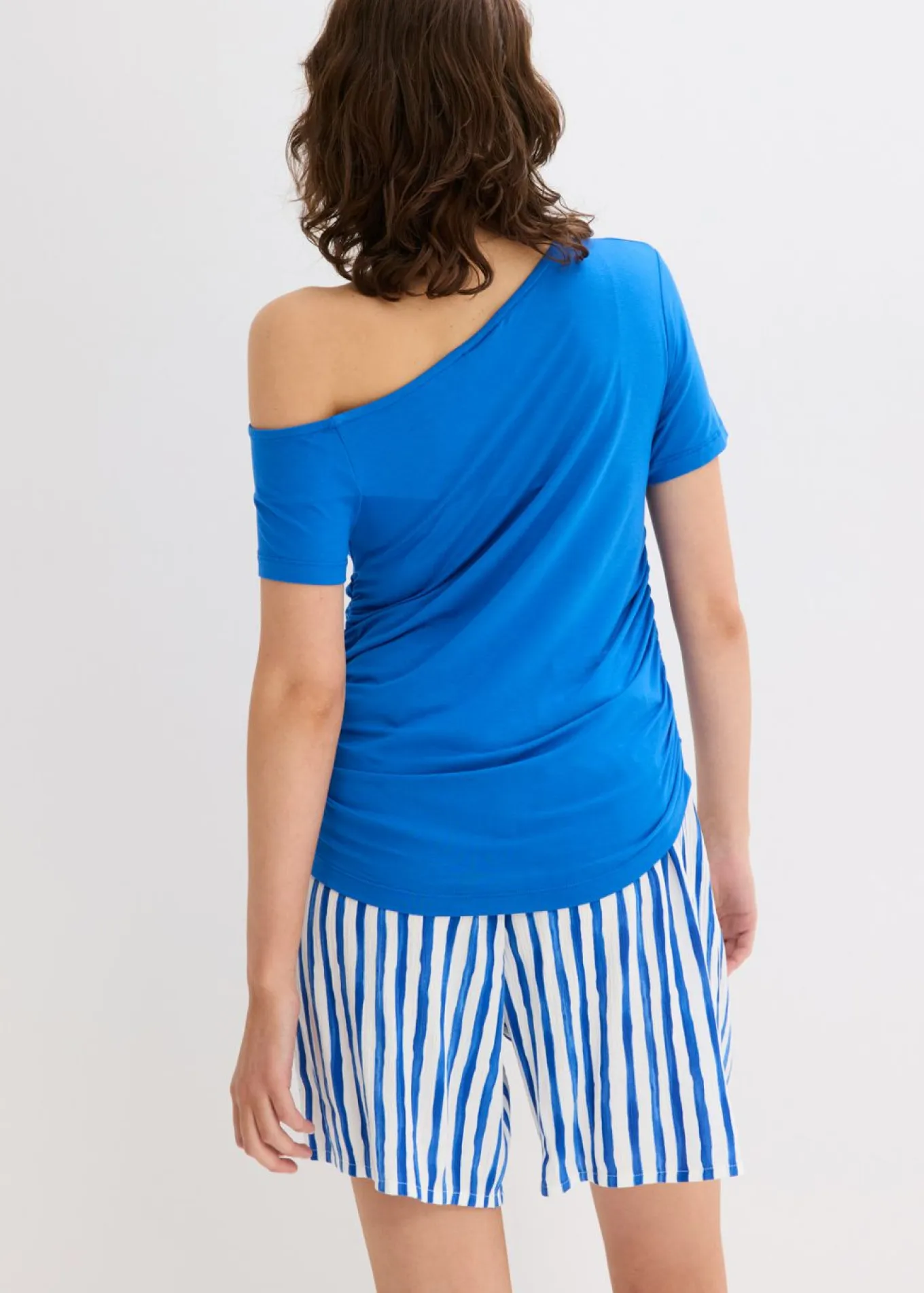 Camiseta asimétrica