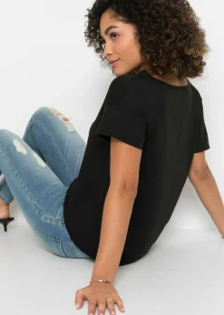 Camiseta con abertura