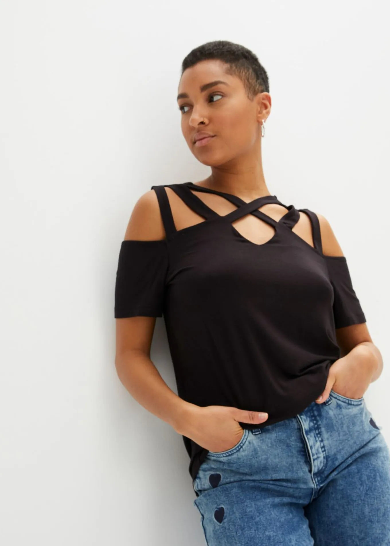 Camiseta con aberturas