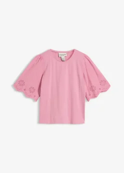 Camiseta con bordado calado