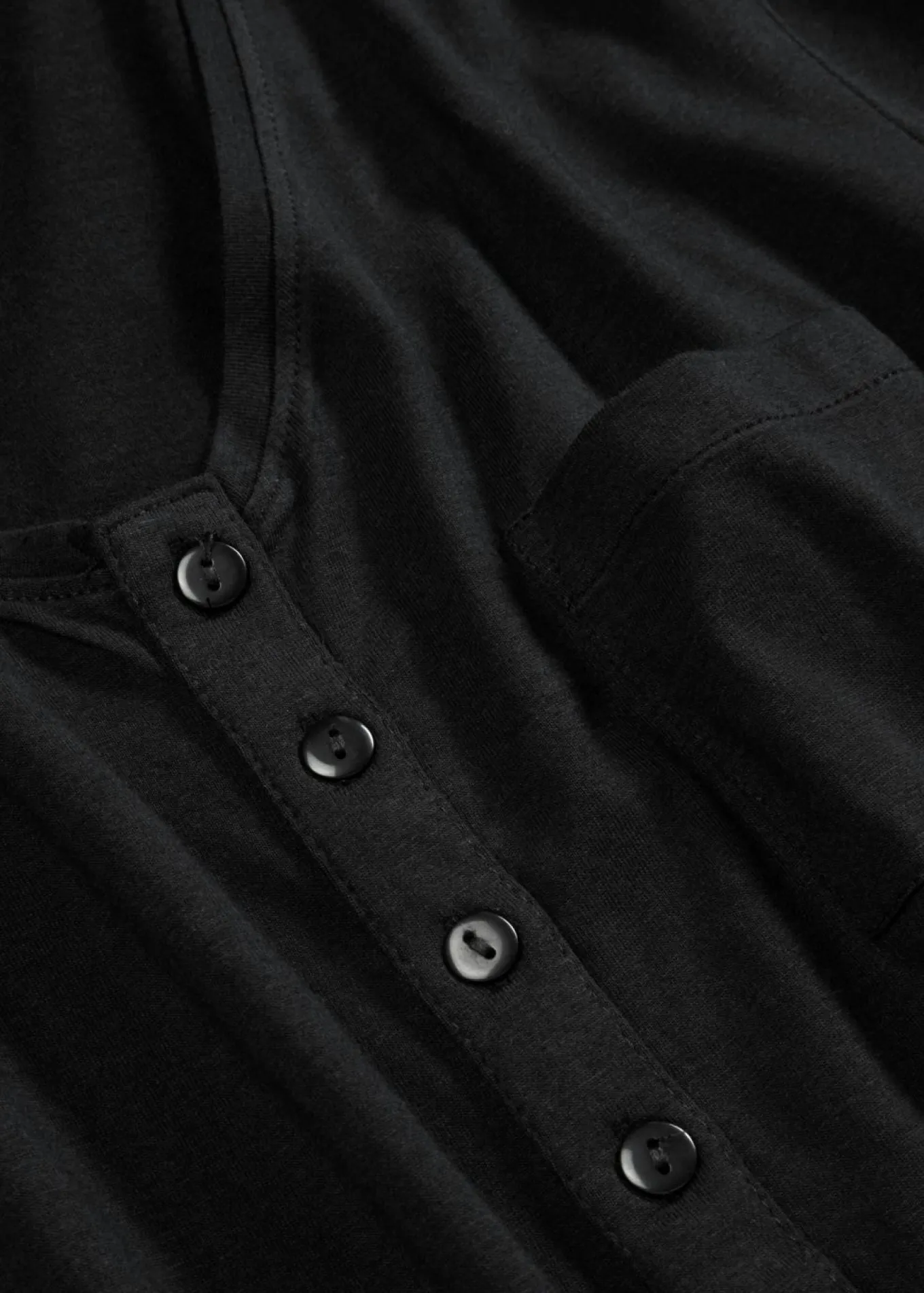 Camiseta con botones