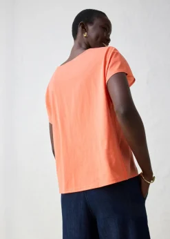 Camiseta con contenido de seda e inserto de tejido