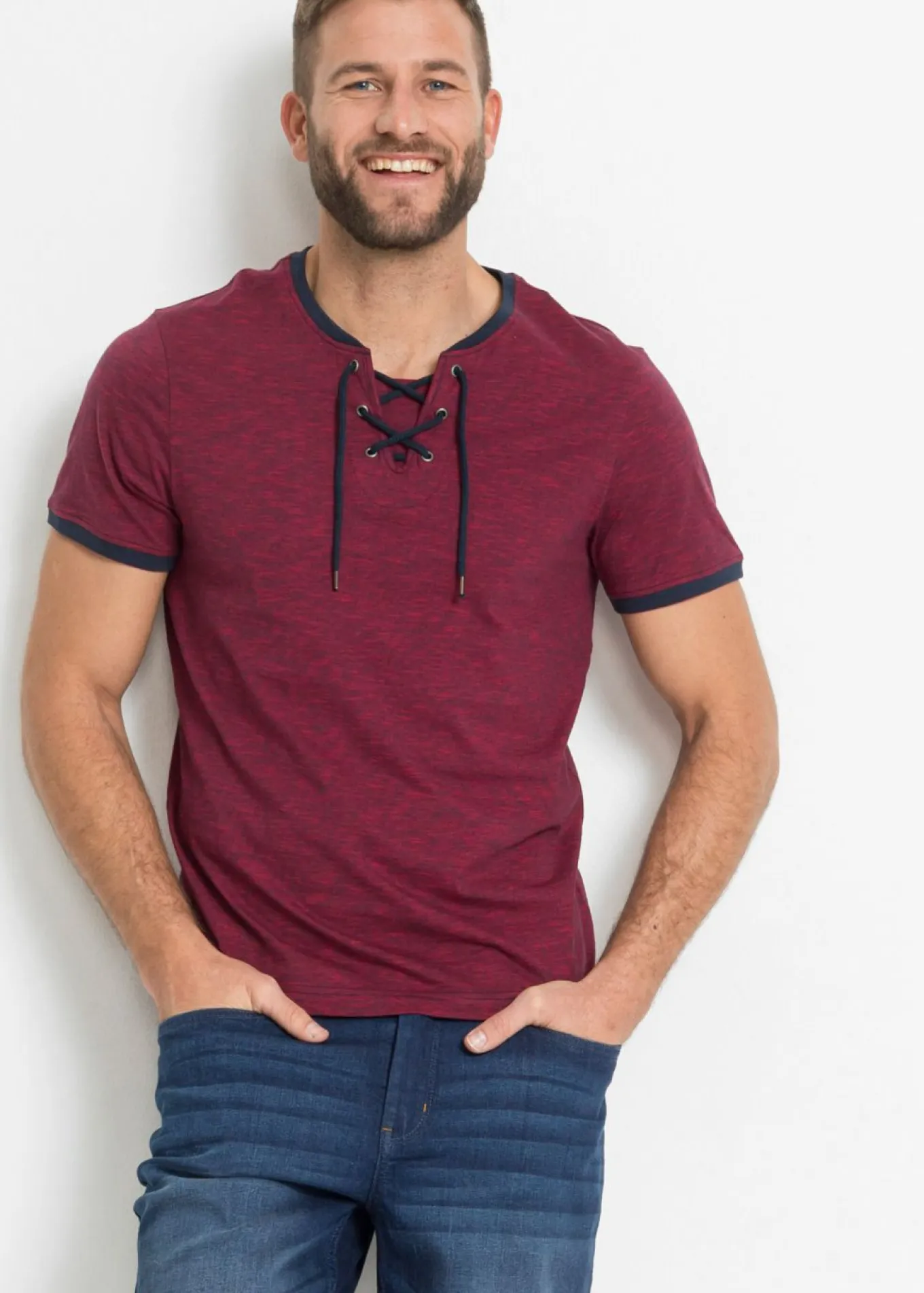Camiseta con cordones