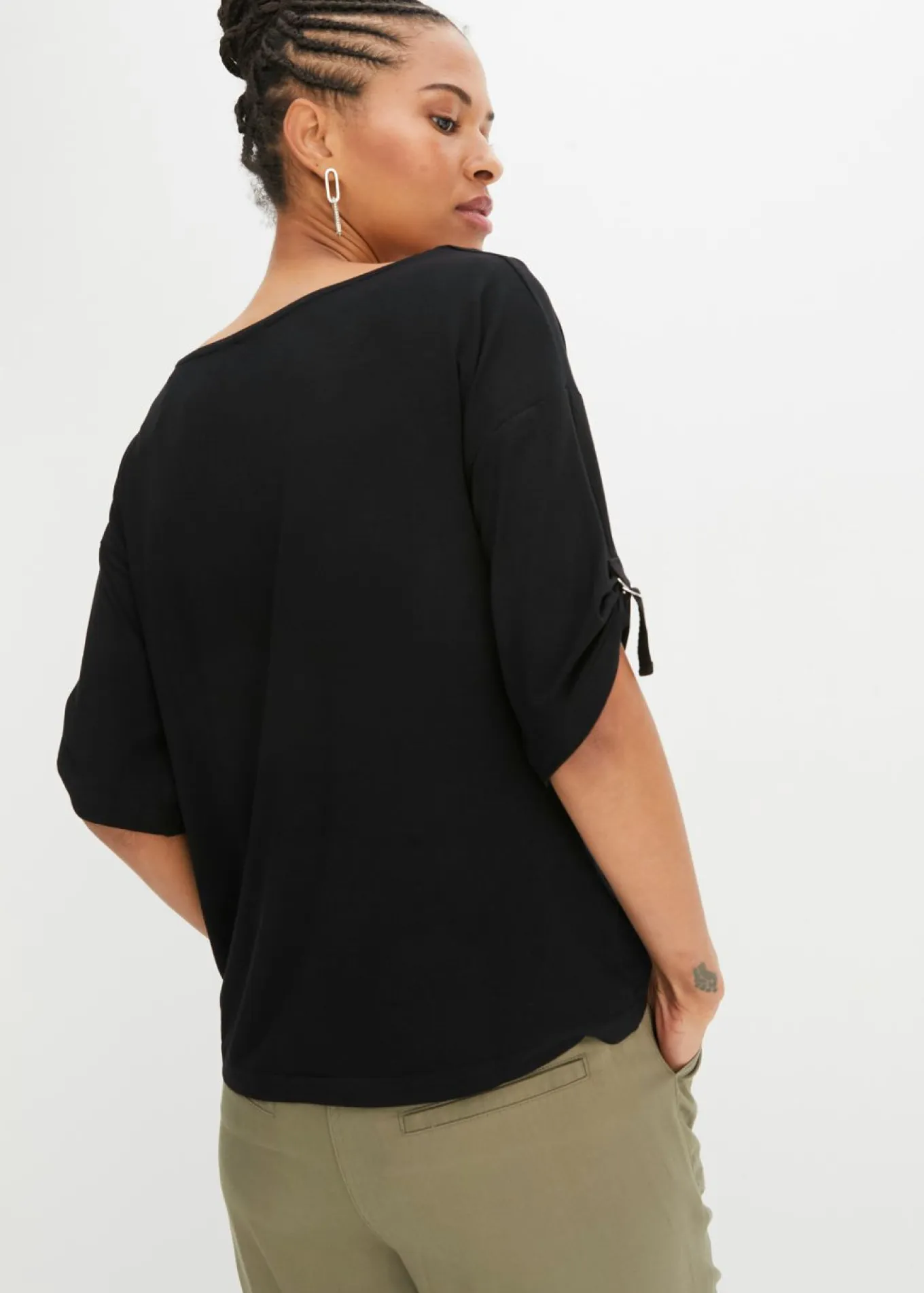 Camiseta con cuello barco
