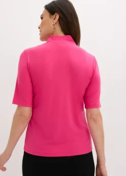 Camiseta con cuello chimenea