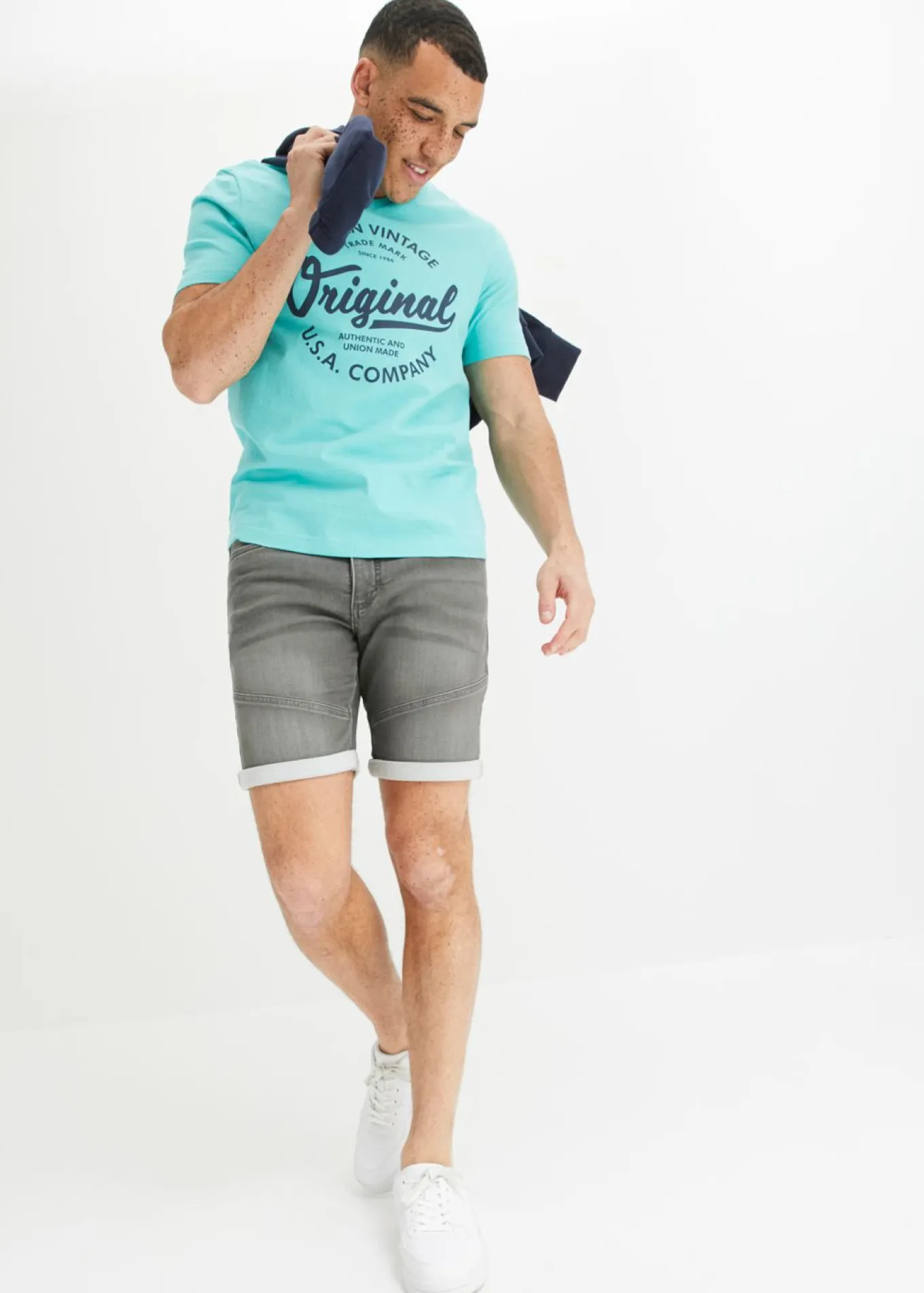 Camiseta con cuello en V de algodón puro