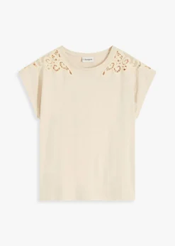 Camiseta con detalle de ganchillo