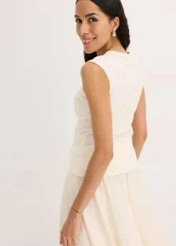 Camiseta con detalle de nudo