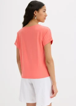 Camiseta con detalle de nudo