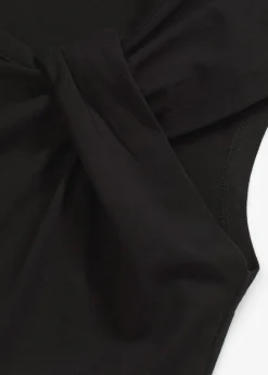 Camiseta con detalle de nudo