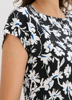 Camiseta con detalle de nudo