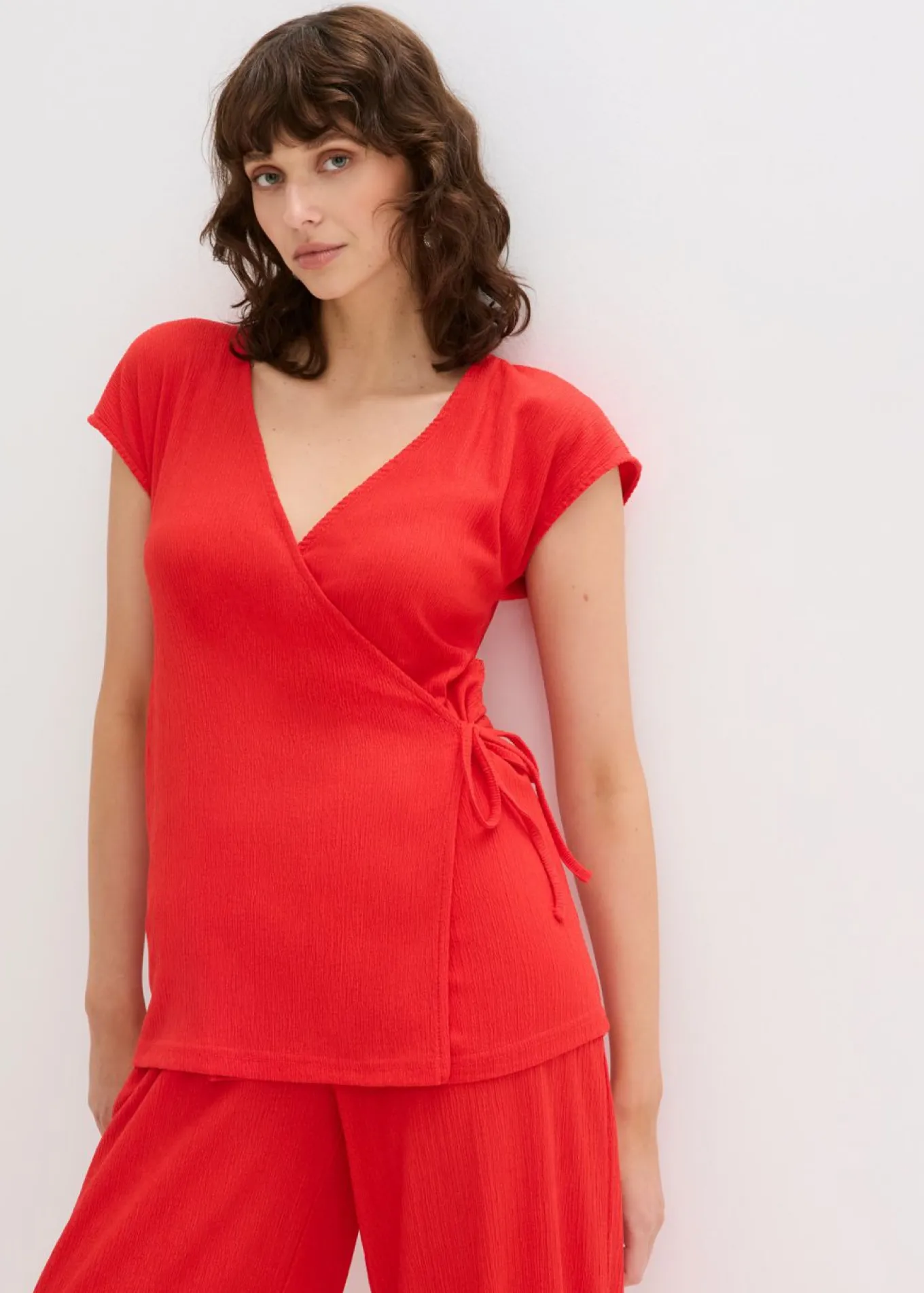 Camiseta con efecto cruzado