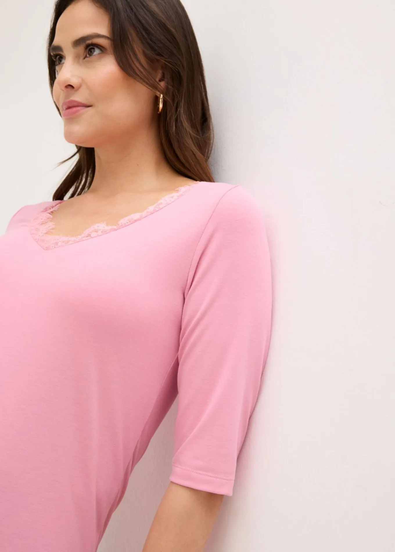 Camiseta con encaje