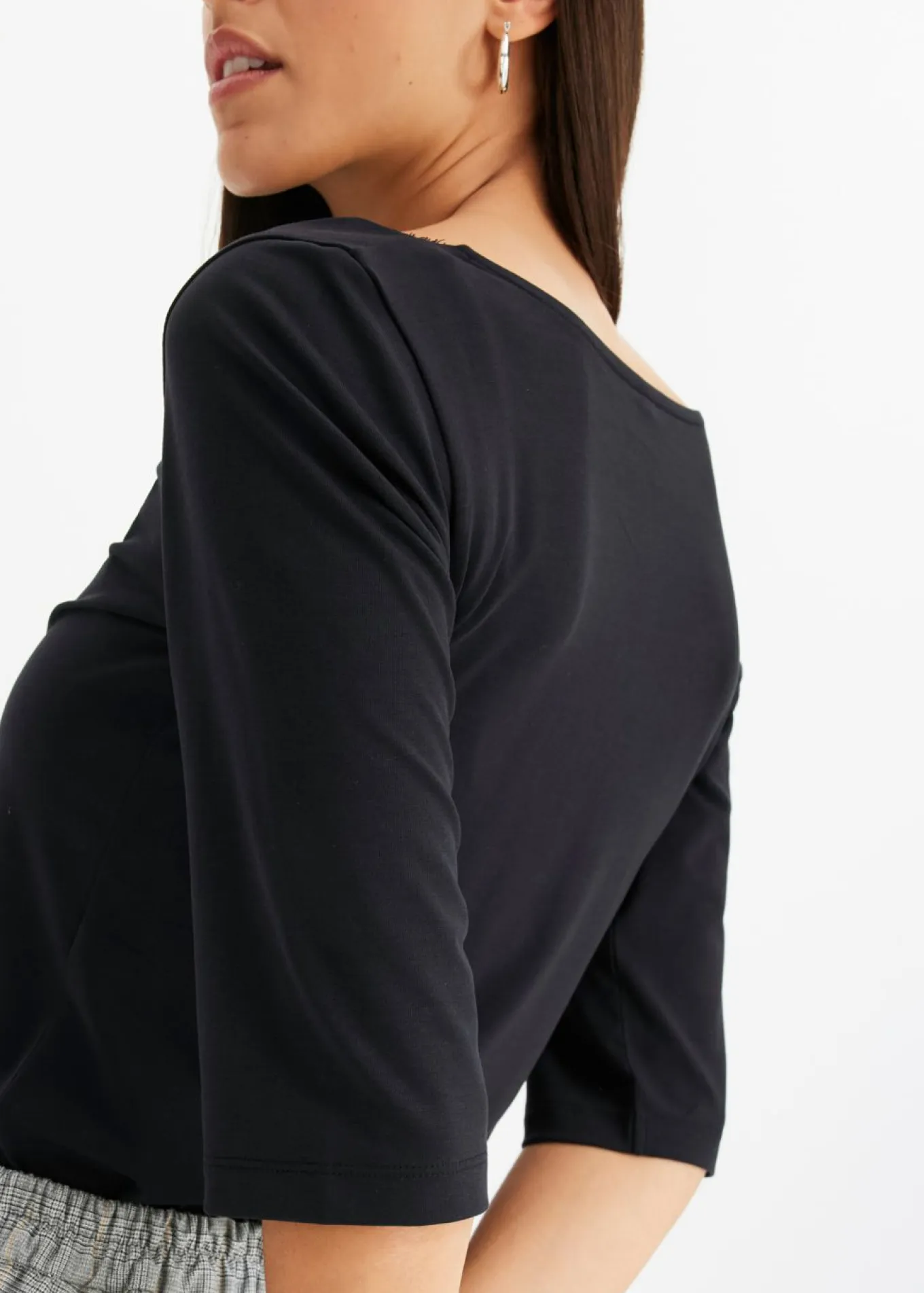 Camiseta con encaje