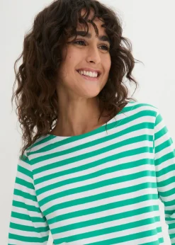 Camiseta con escote barco