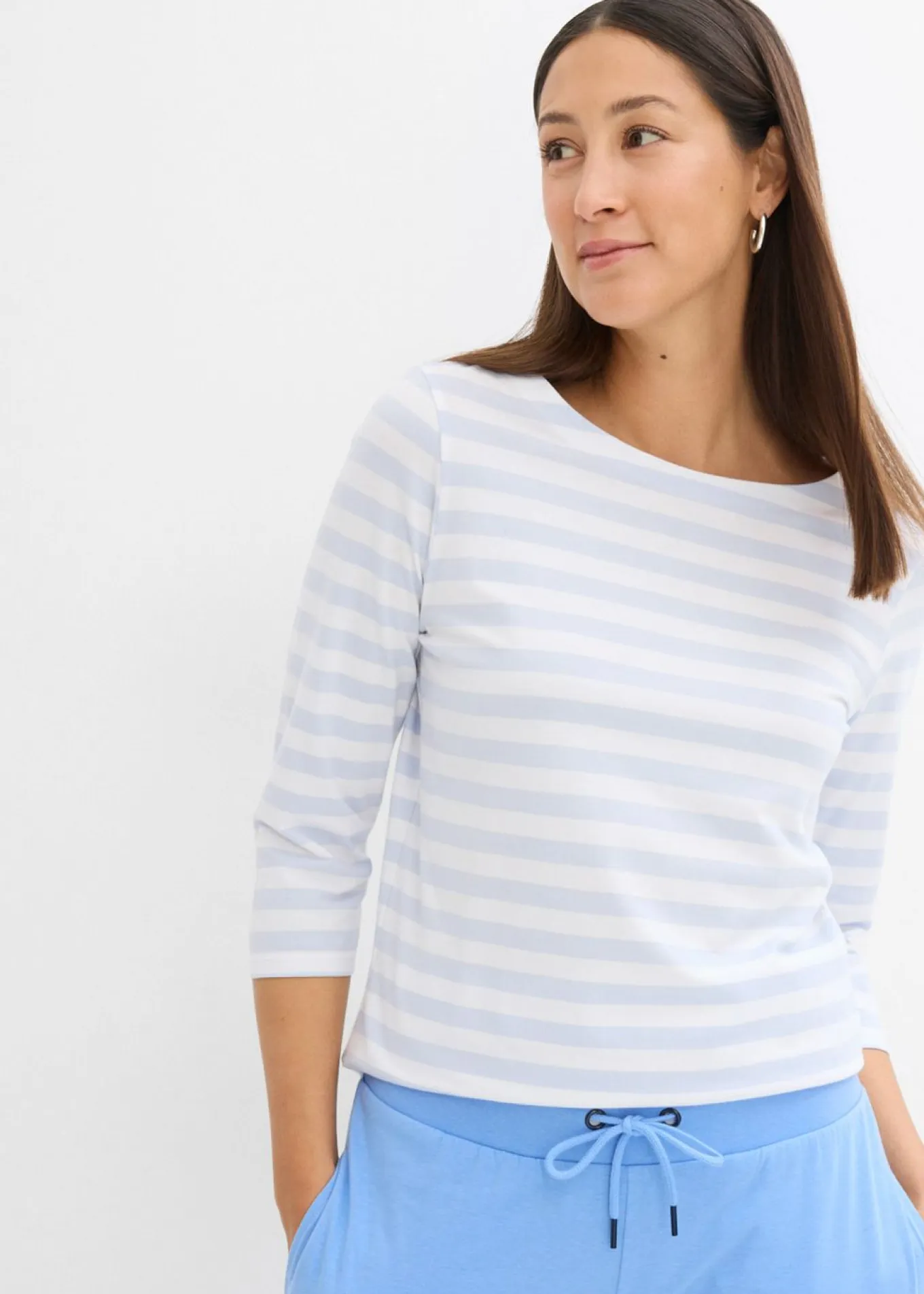 Camiseta con escote barco