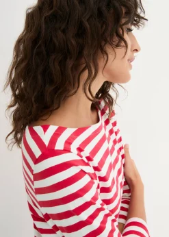 Camiseta con escote barco