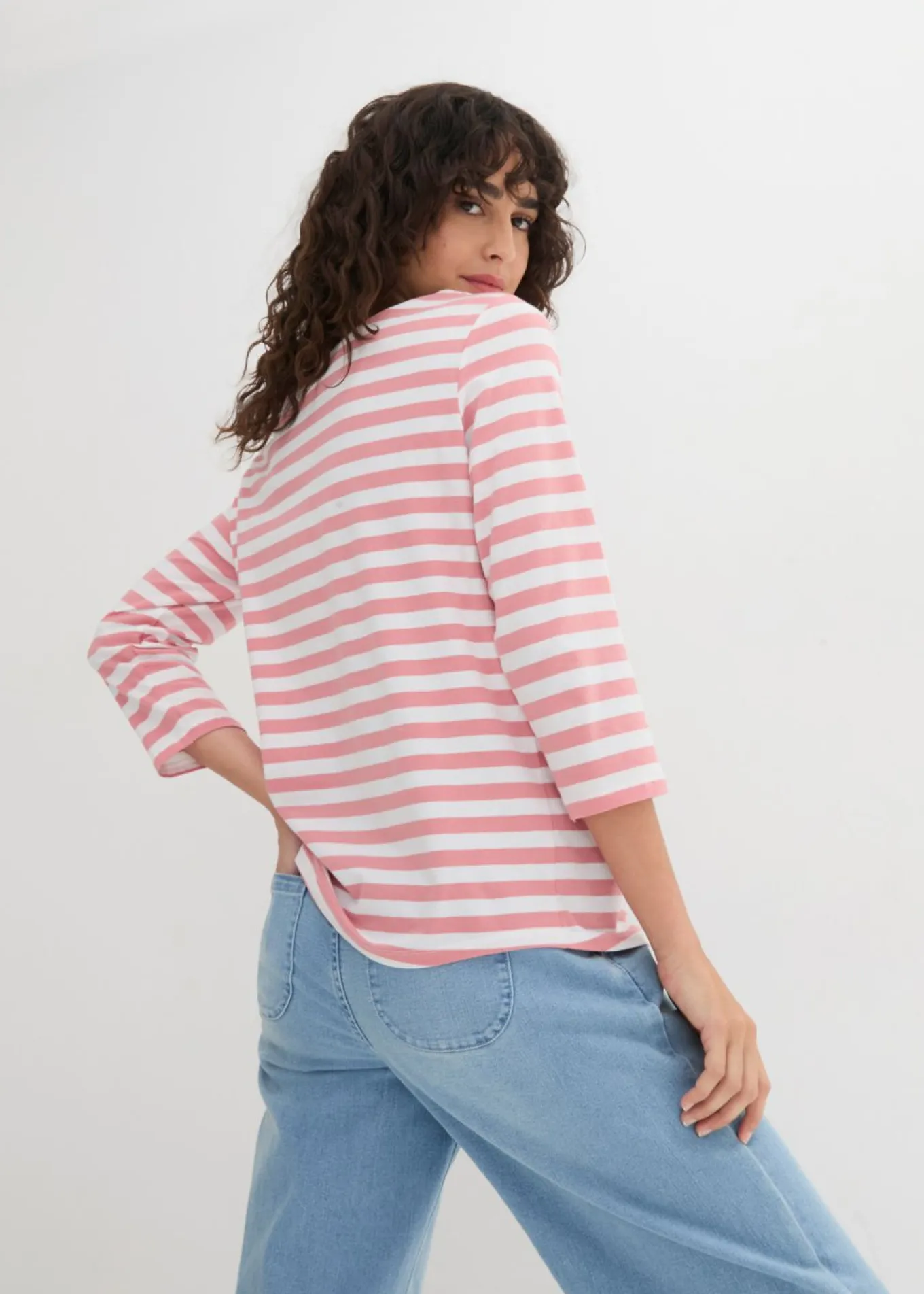 Camiseta con escote barco