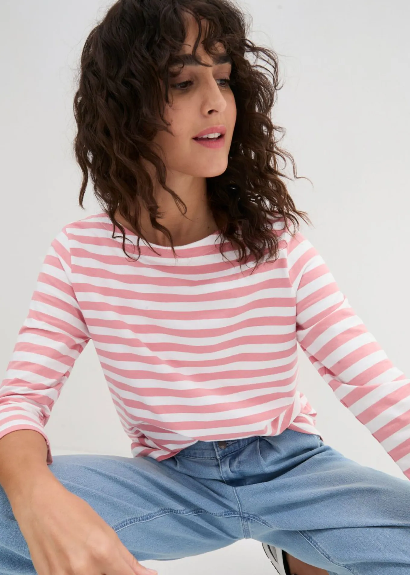 Camiseta con escote barco