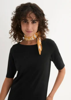 Camiseta con escote en U y media manga