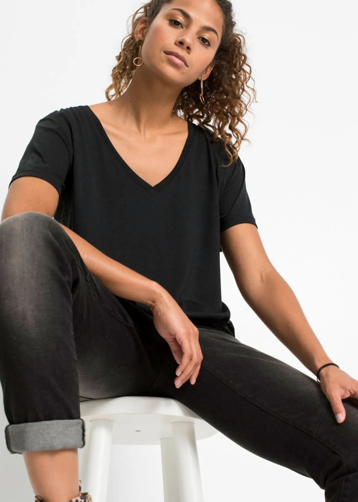 Camiseta con escote en V