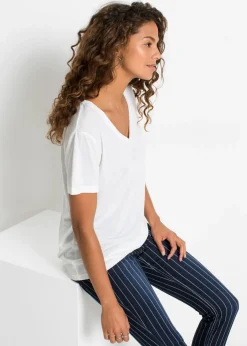 Camiseta con escote en V