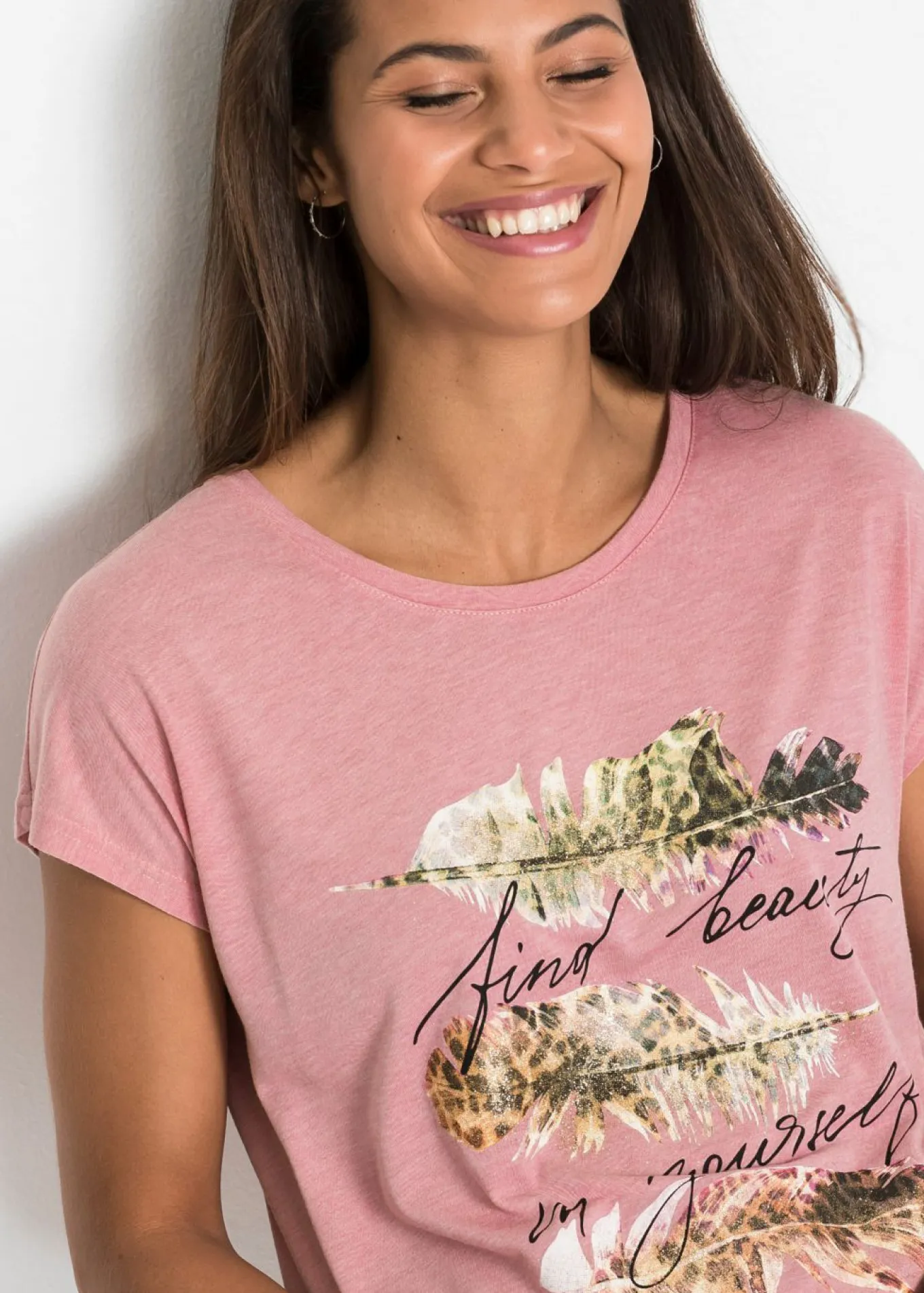 Camiseta con estampado brillante