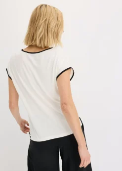 Camiseta con estampado colocado y ribete en contraste