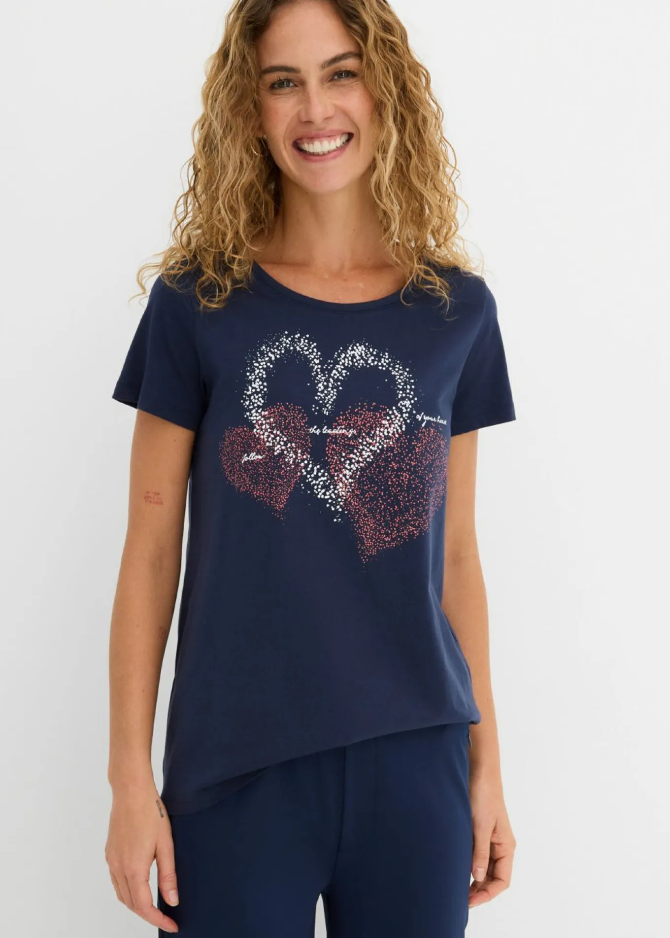 Camiseta con estampado de corazón de algodón orgánico