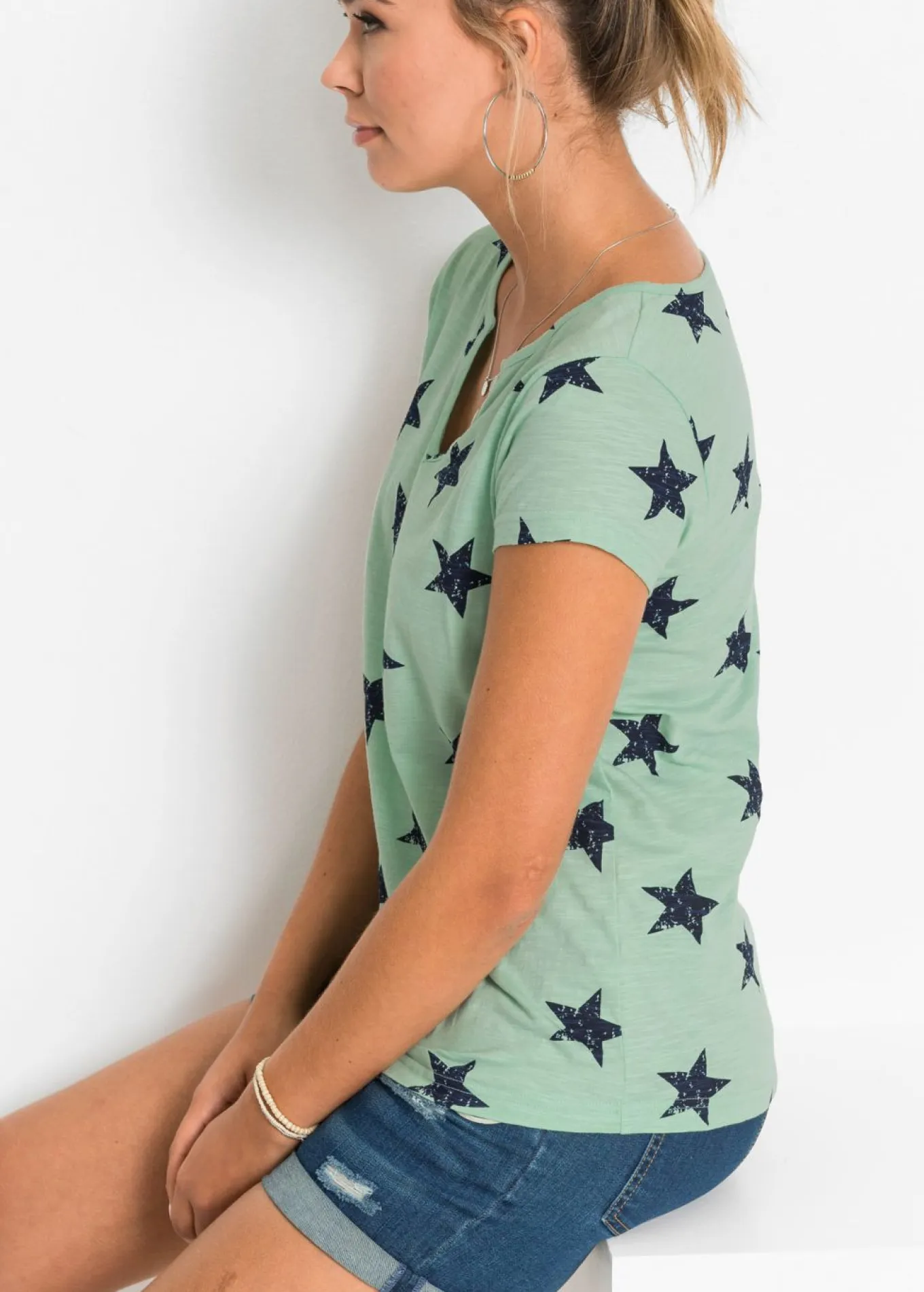Camiseta con estampado de estrellas y algodón puro