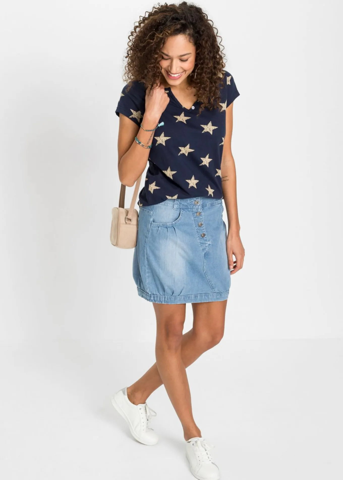 Camiseta con estampado de estrellas y algodón puro