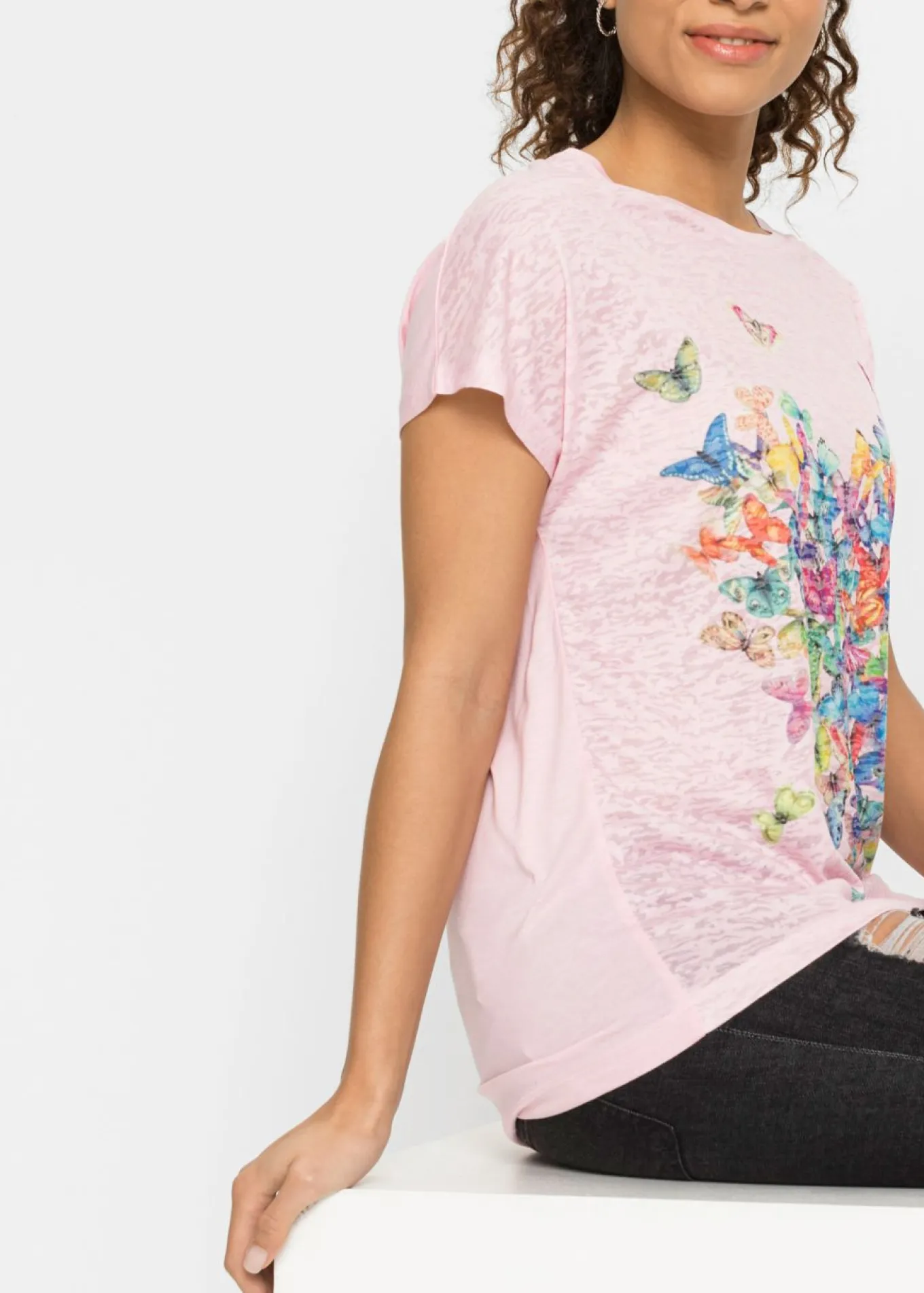Camiseta con estampado de mariposa