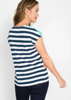 Camiseta con hilo flameado y manga corta