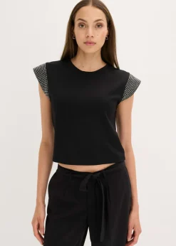 Camiseta con hombreras