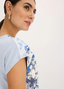Camiseta con hombros caídos