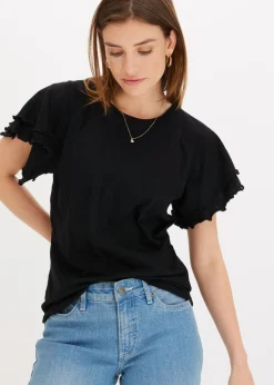 Camiseta con mangas llamativas