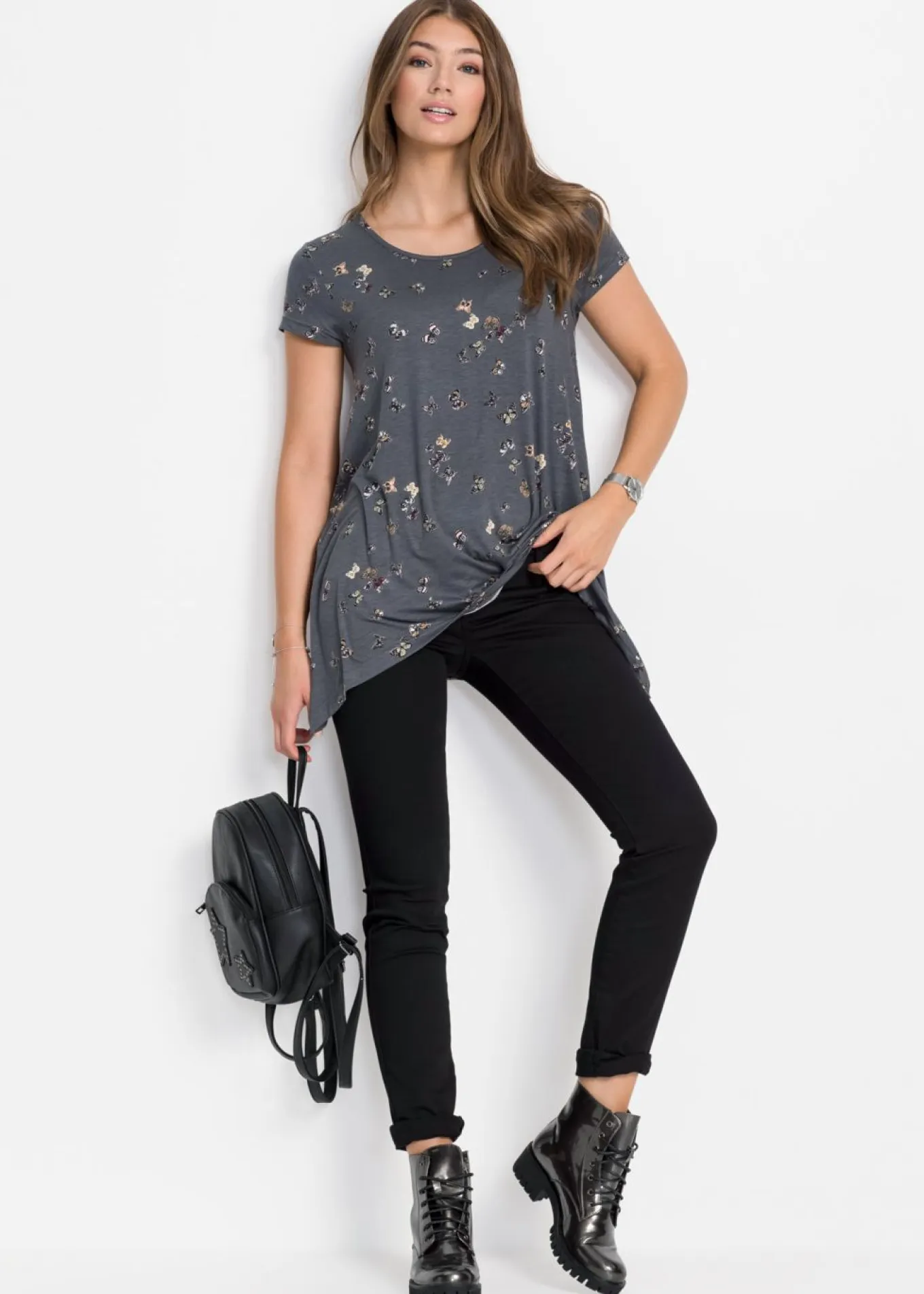 Camiseta con mariposas
