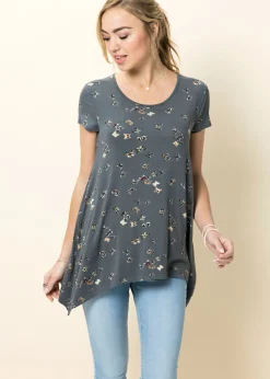 Camiseta con mariposas