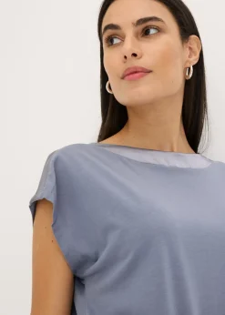 Camiseta con ribete de satén