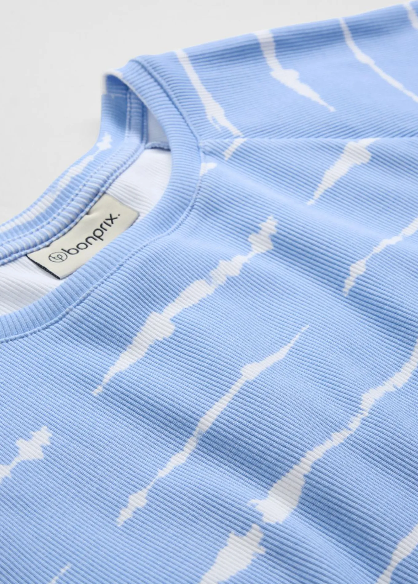 Camiseta corta de canalé