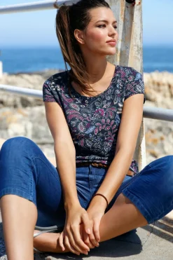 Camiseta de algodón con estampado y manga corta