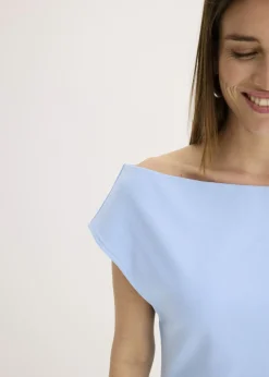 Camiseta de algodón orgánico puro con hombros al descubierto