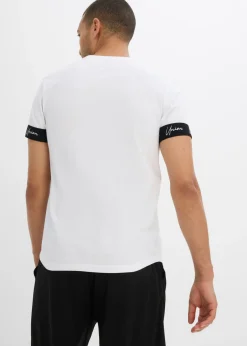 Camiseta de algodón orgánico puro con corte entallado
