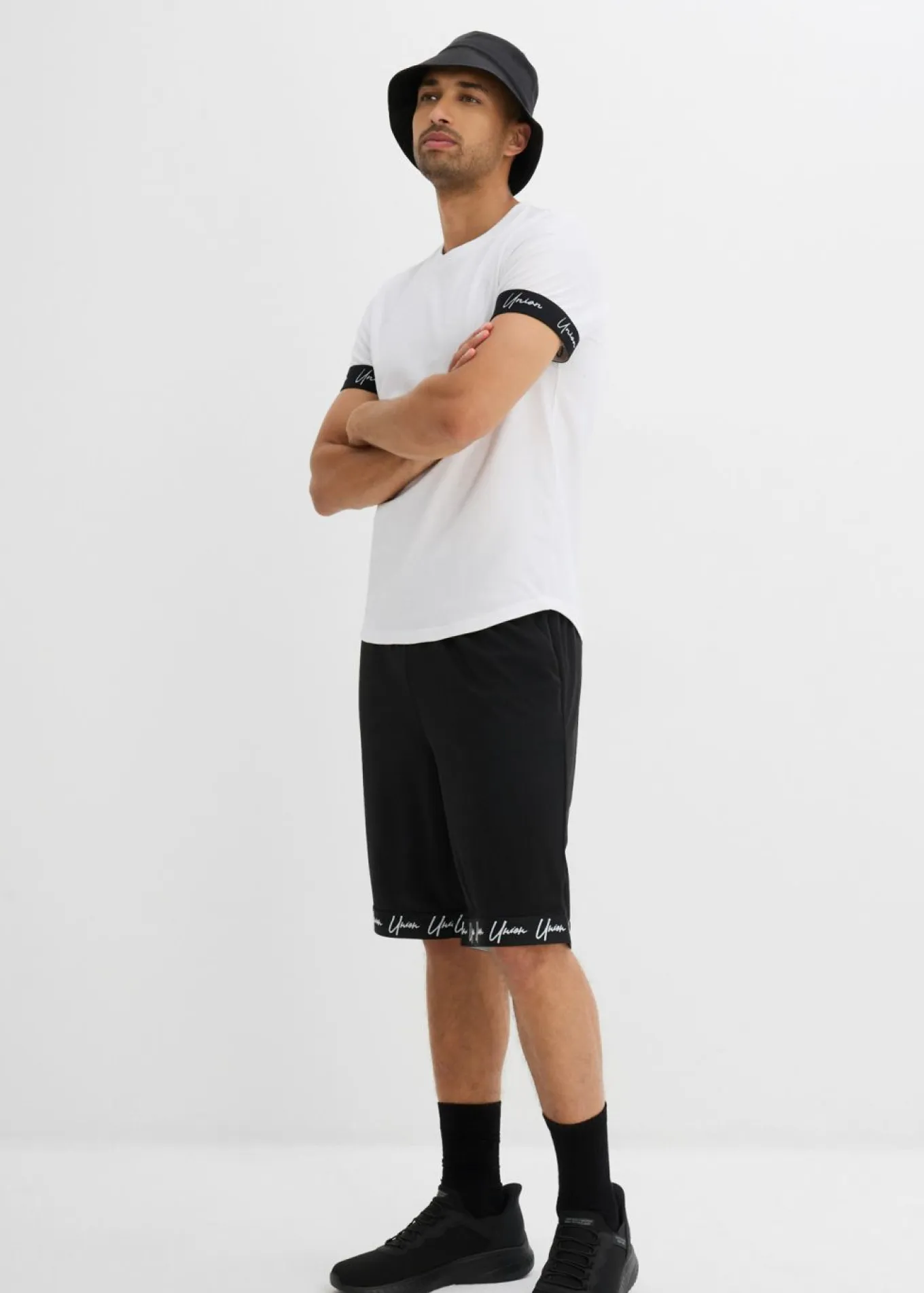 Camiseta de algodón orgánico puro con corte entallado