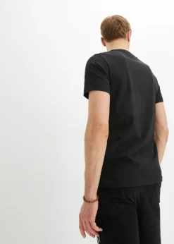 Camiseta de algodón orgánico puro con corte entallado
