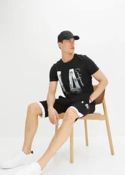 Camiseta de algodón orgánico puro con corte entallado