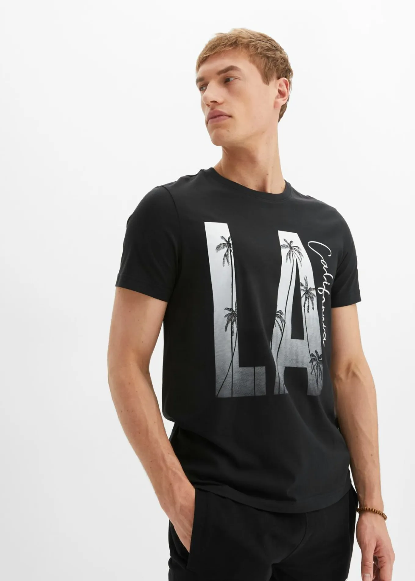 Camiseta de algodón orgánico puro con corte entallado